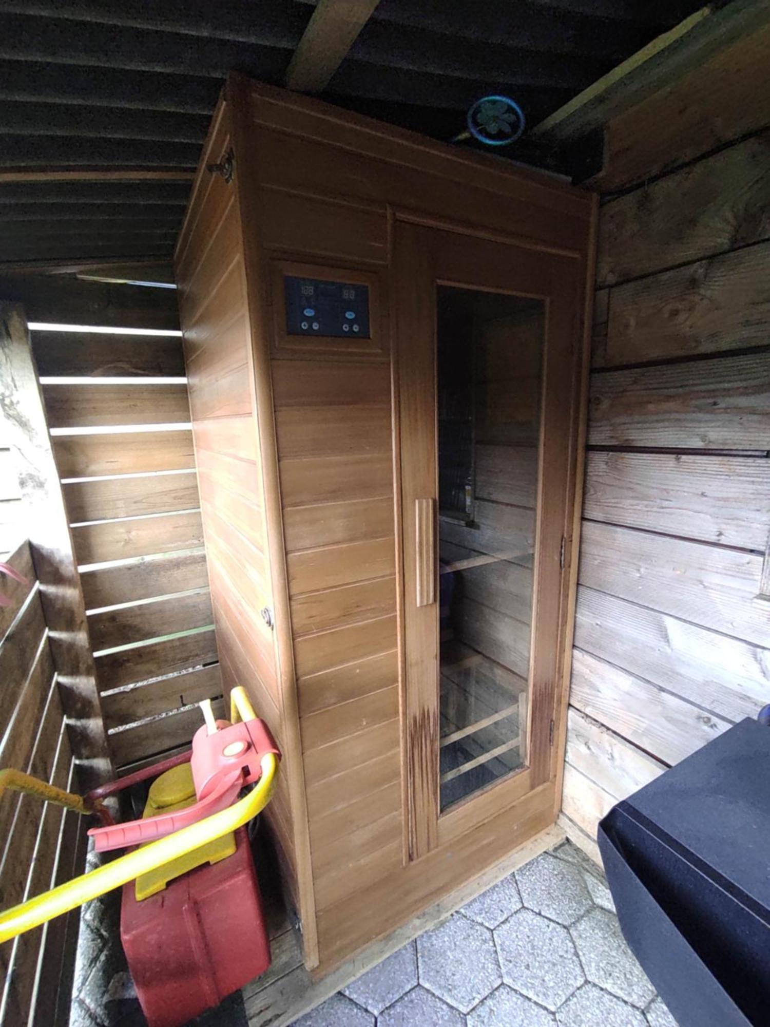 "Tempat Senang" Chalet On The Beautiful Veluwe With Airco Sauna Bbq Jacuzzi Beamer And Dog Putten Exterior foto